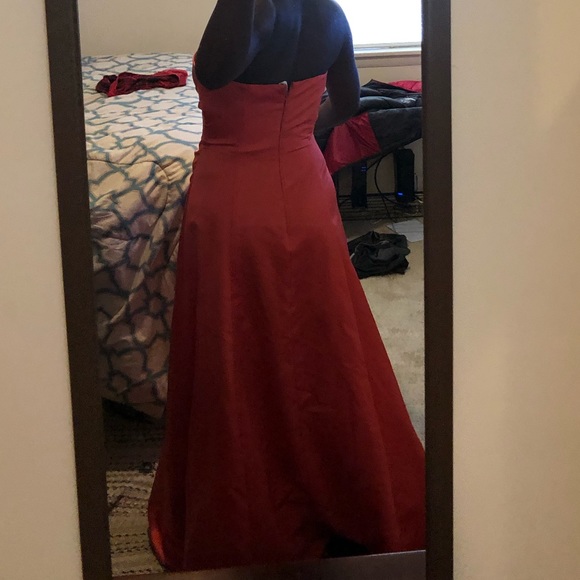 David’s bridal gown - Picture 2 of 2